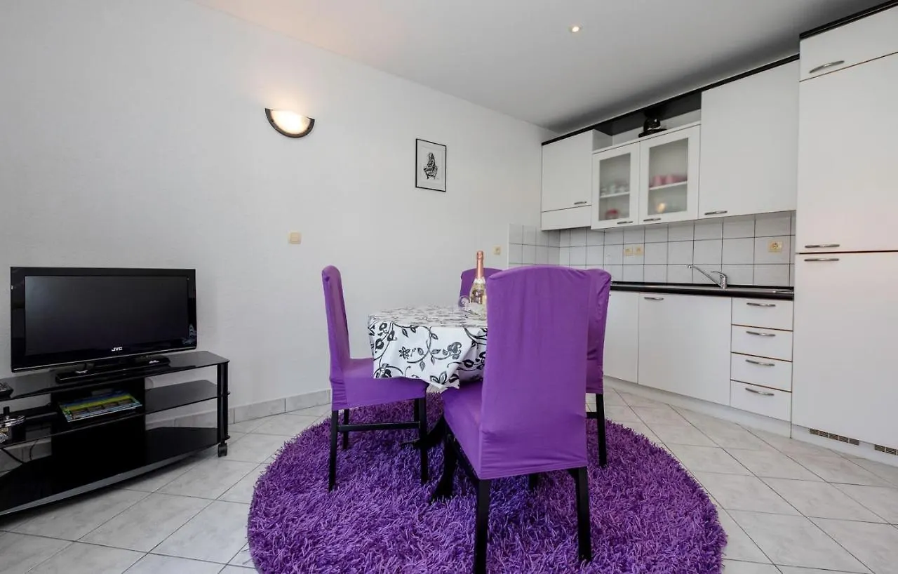Guest House Biserka 3129 Palit